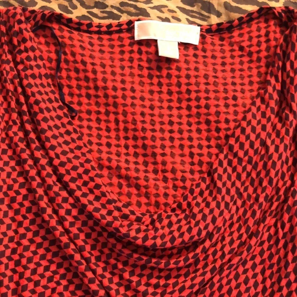 Micheal Kors size small Red & black houndstooth check Cowl neck sleeveless top